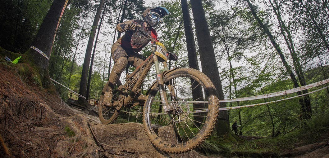 Lindsay tackling the course in Rheola